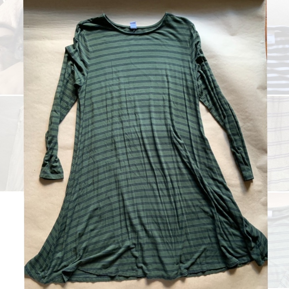💚🖤swing dress